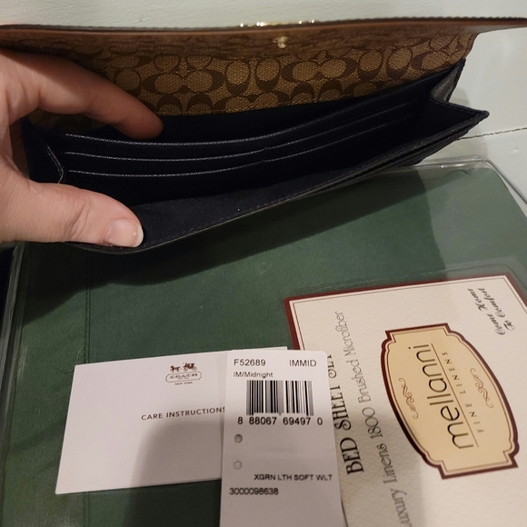 Coach Wallet NWT - Picture 4 of 4